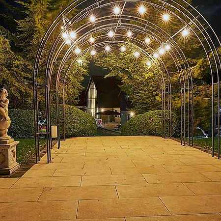 The Sharnbrook Hotel المظهر الخارجي الصورة