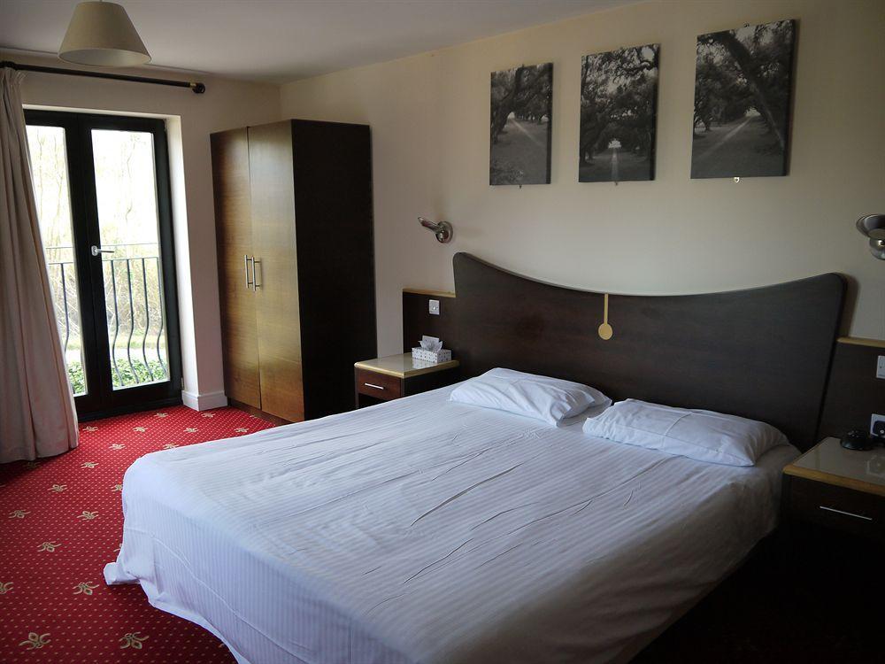 The Sharnbrook Hotel المظهر الخارجي الصورة