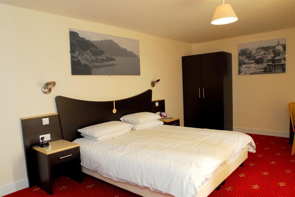 The Sharnbrook Hotel المظهر الخارجي الصورة