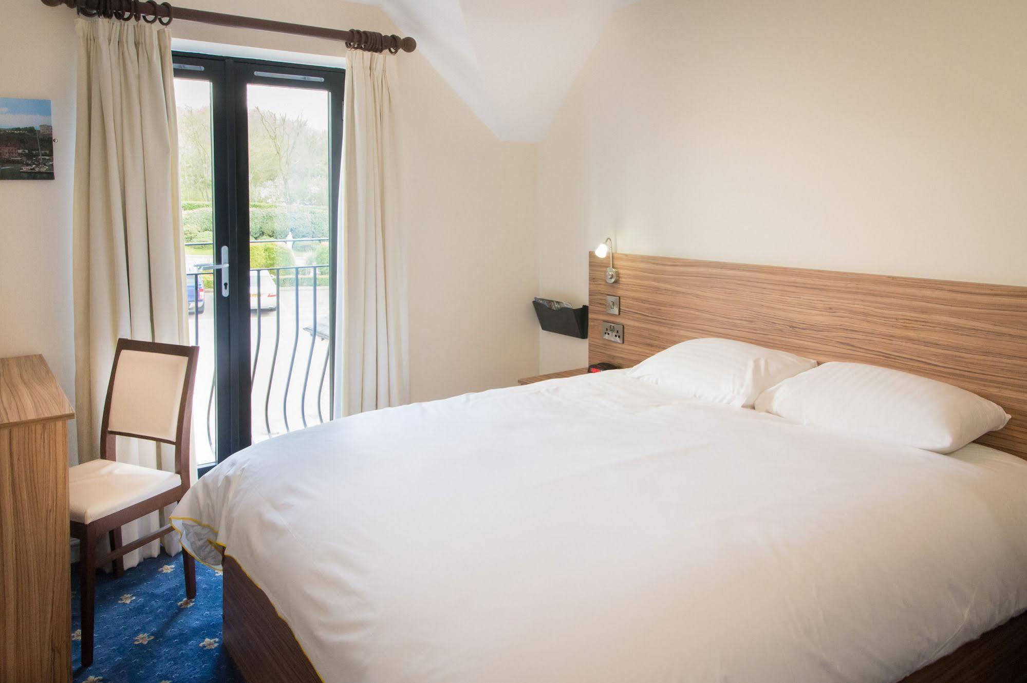 The Sharnbrook Hotel المظهر الخارجي الصورة